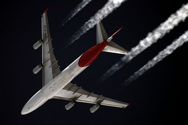  Un Boeing 747-400 de quatre moteurs en crusière. 